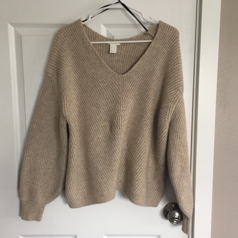Dark Cream / Light Brown sweater